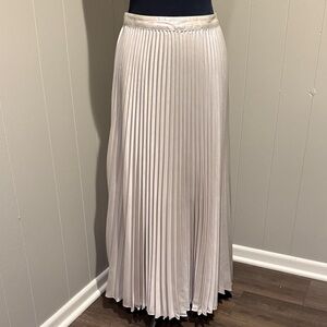 B19 Reiss Preppy Formal Silver Shiny Elegant Gray Pleated Maxi Skirt